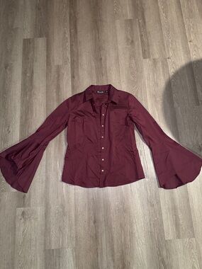 Windsor Burgundy Bell-Sleeve Button-Down Shirt